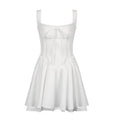 Robe longue à bretelles plissée en dentelle, coupe cintrée, style ballerine, avec large ourlet évasé et lien français