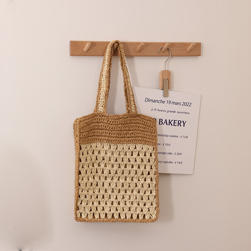Sac en Paille Tressé à la Main avec Détails Découpés et Évidés, Design Original, Idéal pour Vacances à la Mer et Plage