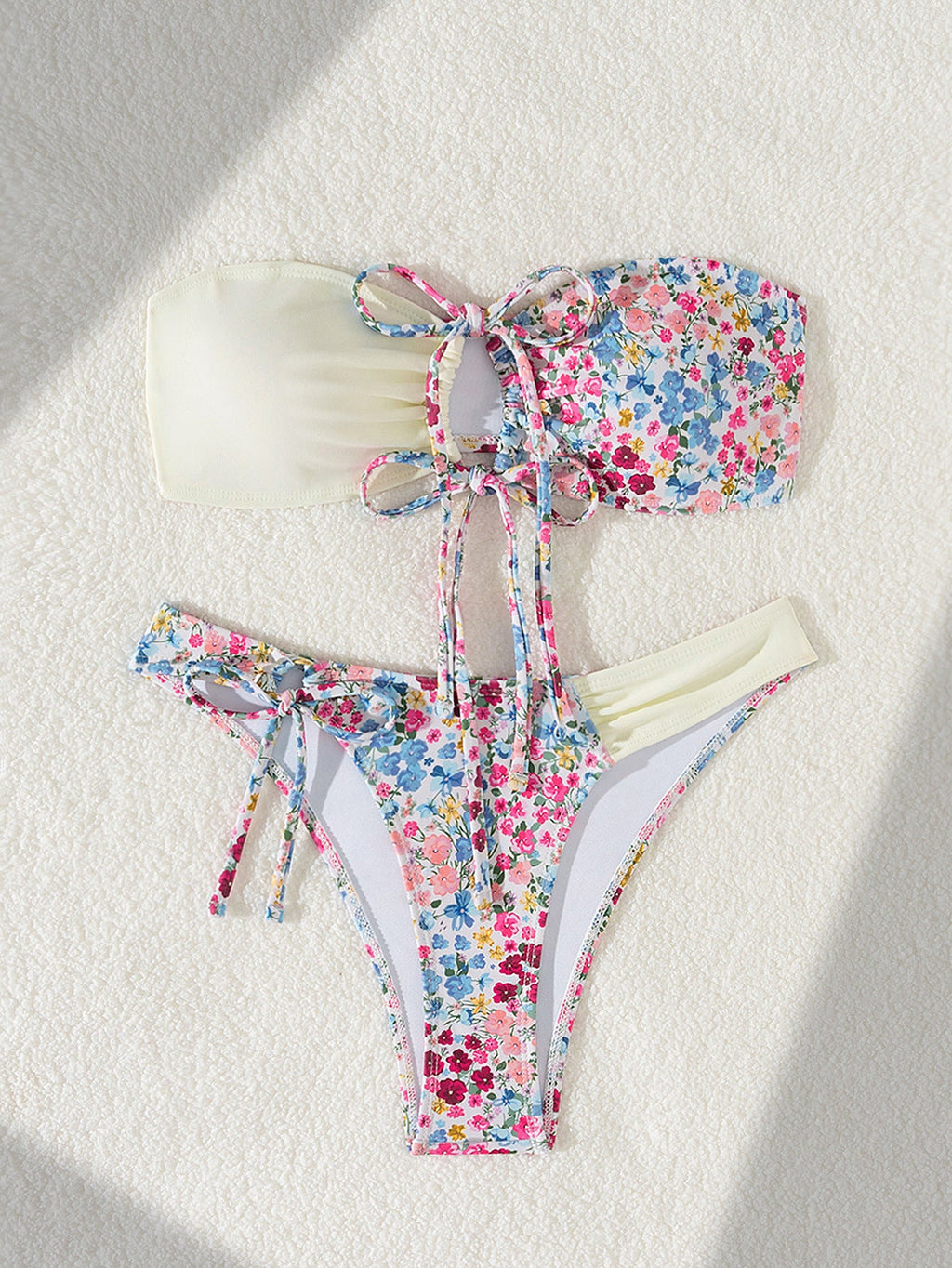 Bikini sexy à lacets Maillot de bain petite fleur Bikini volant