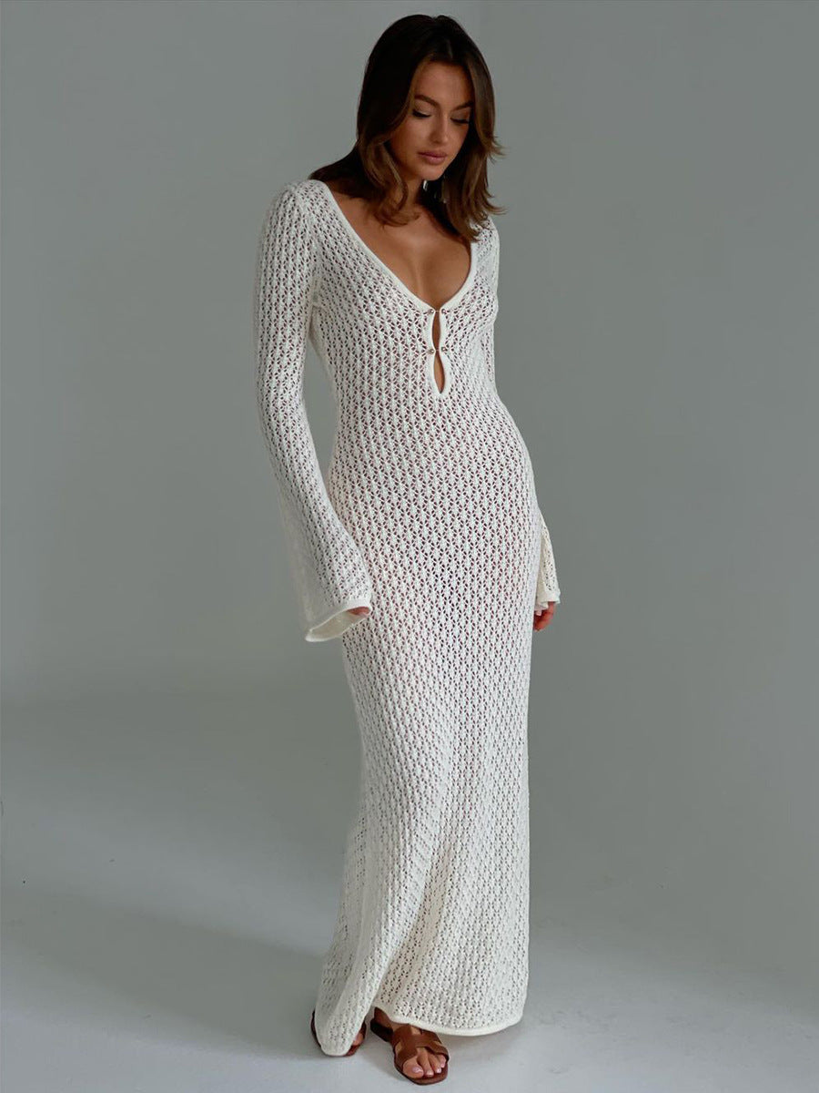 V-Ausschnitt, ausgeschnittenes, sexy Strickkleid, eng anliegend, lange Ärmel, Herbst-Winter-Kleid