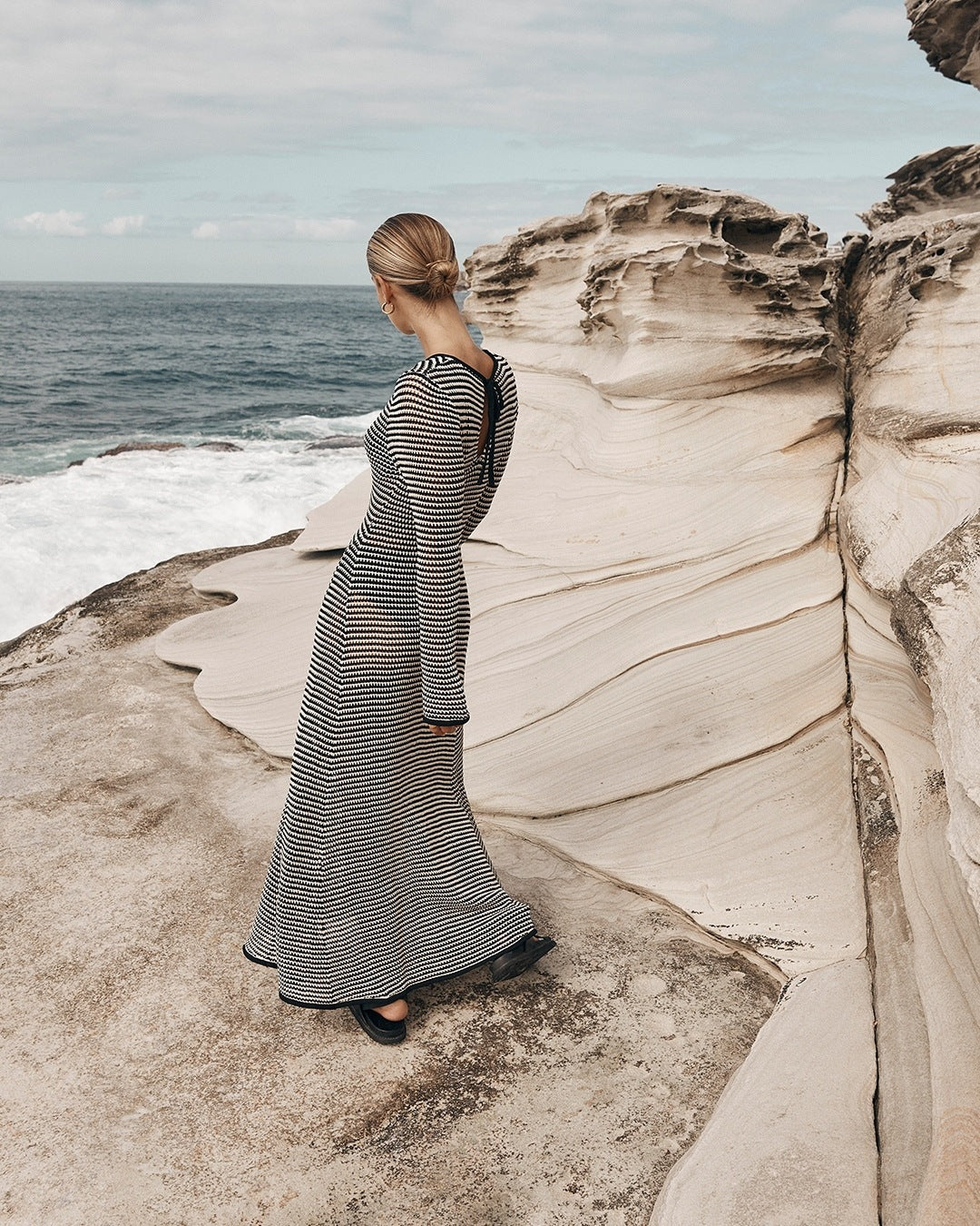 Robe longue d'été sexy en maille à rayures, tricotée et ajourée, pour les vacances à la plage, style chemisier.