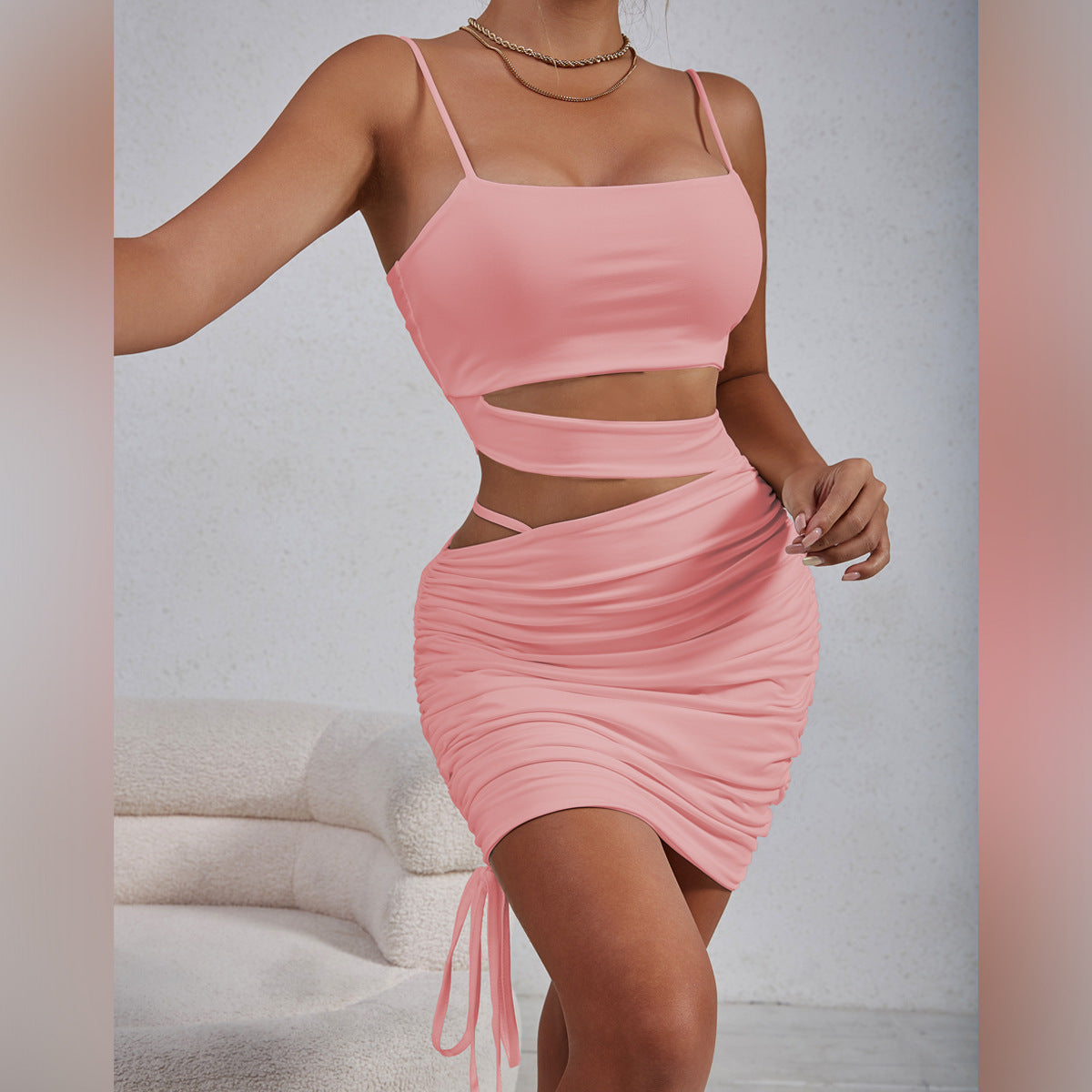 Robe plissée sexy à découpes creuses pour femme