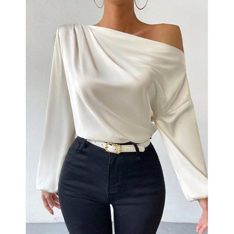 Asymmetrisches Langarmshirt für Damen mit schräger Schulterpartie, Pullover aus einfarbigem Satin