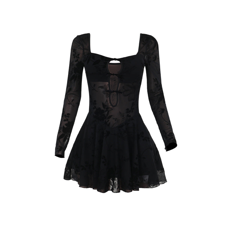 Robe moulante et transparente pour femme, découpée et floquée