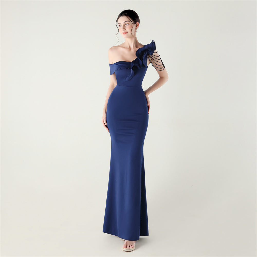 Rüschenbesetztes One-Shoulder-Abendkleid mit schweren Industriekugeln, schmal geschnitten, aus Satin, im Meerjungfrauen-Stil, für Hochzeiten, rote Teppiche, Cocktails