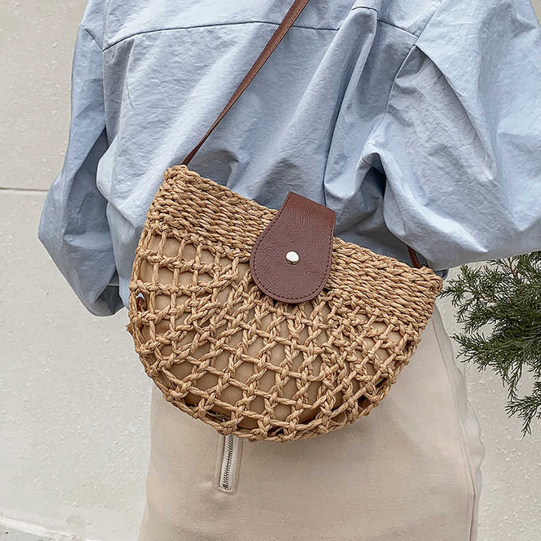 Frische ausgehöhlte Ausschnitt-Halbkreis-Strohtasche Schulter-Umhänge-Freizeittasche Gewebte Tasche Urlaub Strandtasche