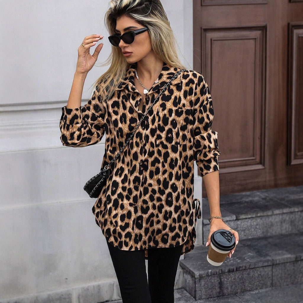 Chemise longue imprimée à manches longues en satin léopard pour femme