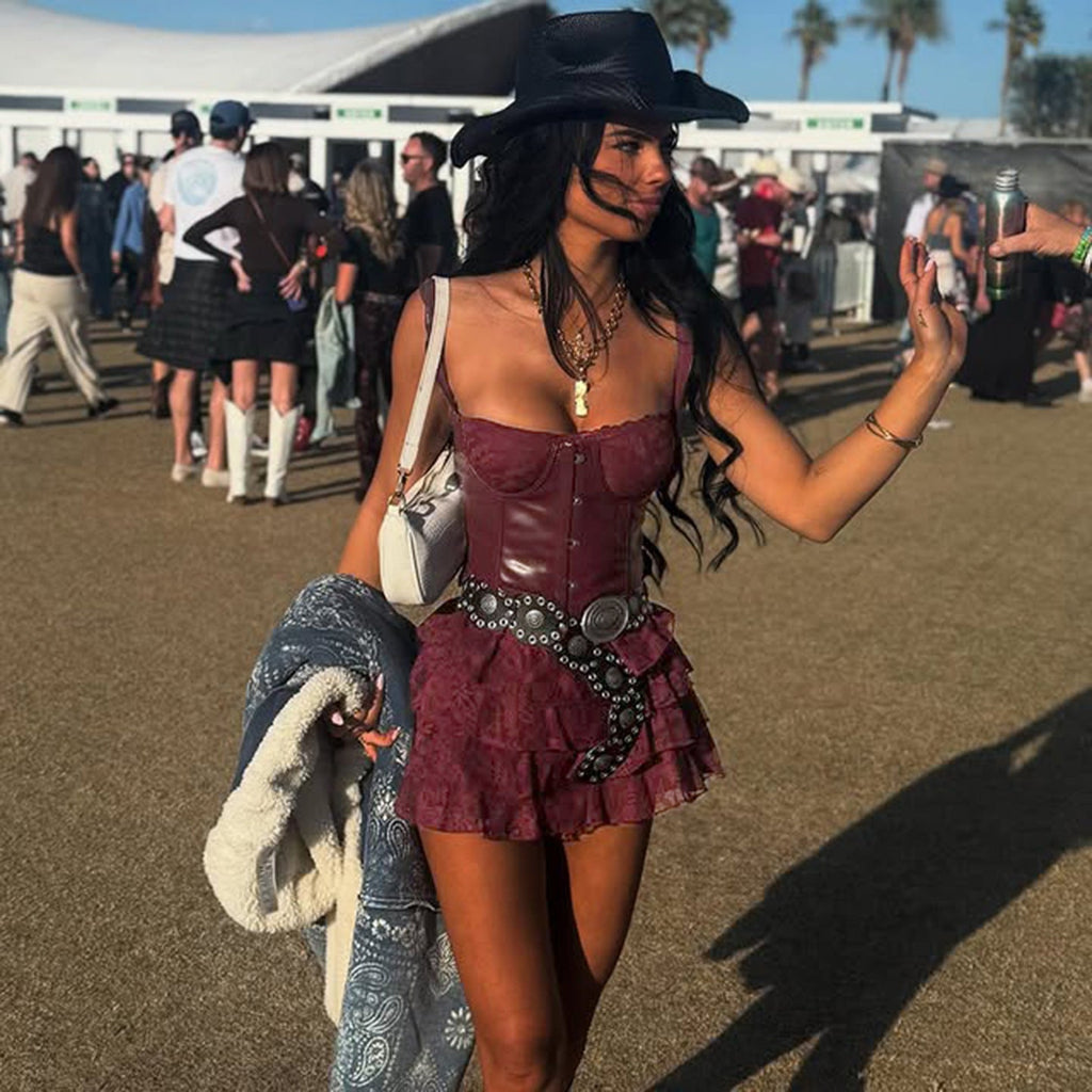 Ensemble d'été robe bouffante étagée en dentelle avec bretelles sexy en cuir