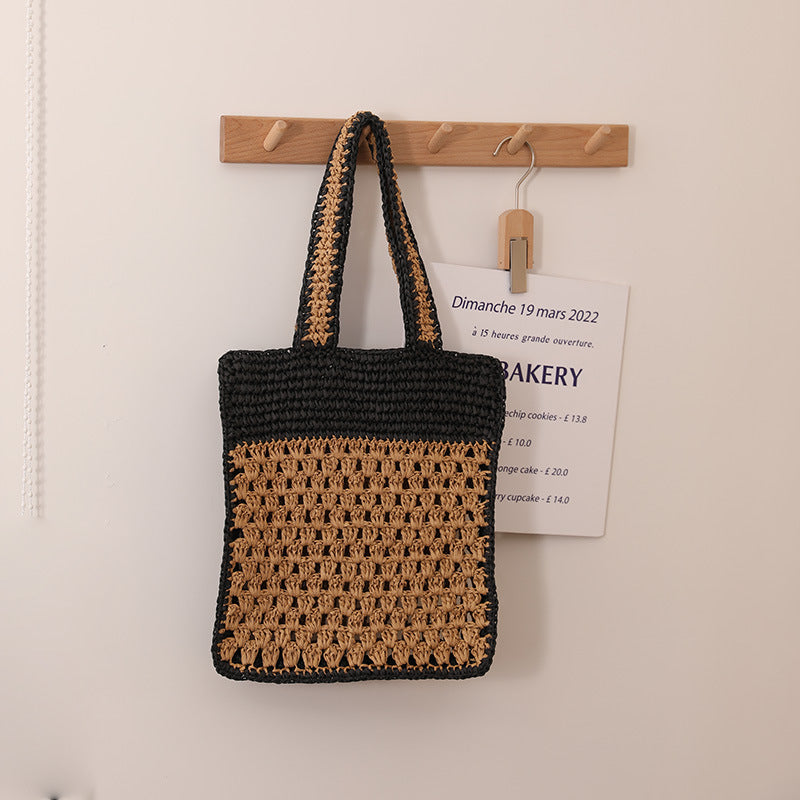 Sac en Paille Tressé à la Main avec Détails Découpés et Évidés, Design Original, Idéal pour Vacances à la Mer et Plage