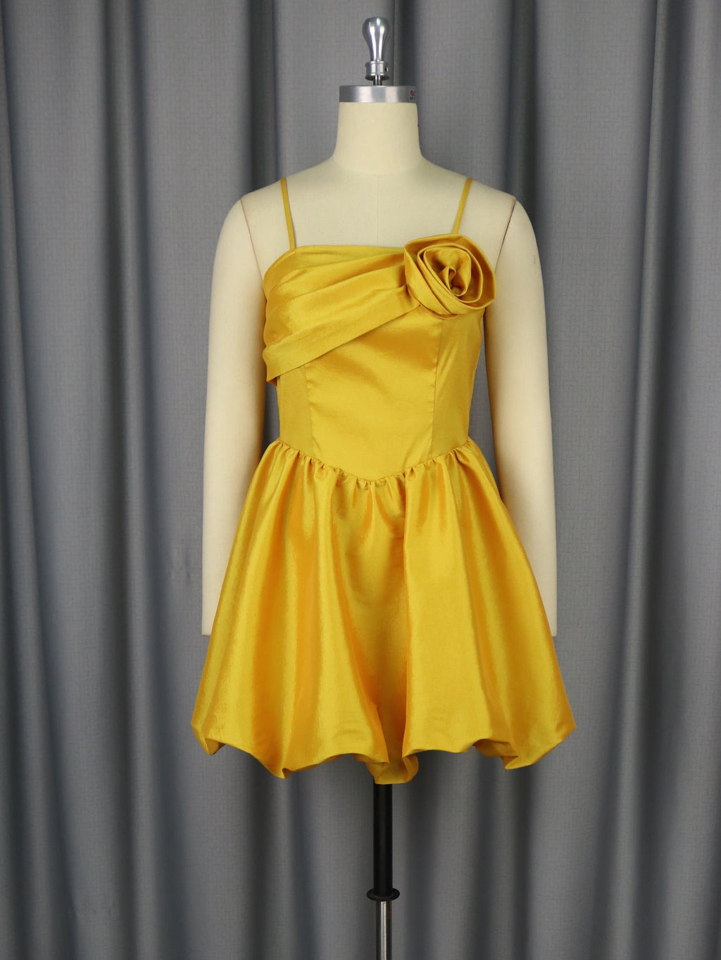 Hochwertiges Trägerkleid Dreidimensionales Blumenmuster Kurzes Kleid Sexy Elegantes Goldenes Party Abendkleid