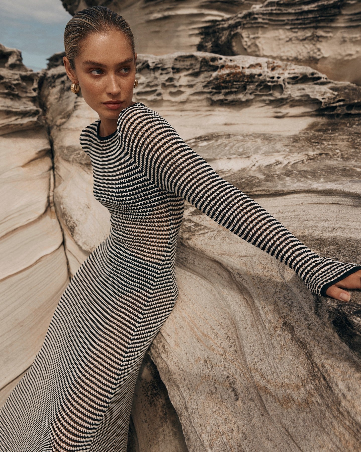 Robe longue d'été sexy en maille à rayures, tricotée et ajourée, pour les vacances à la plage, style chemisier.