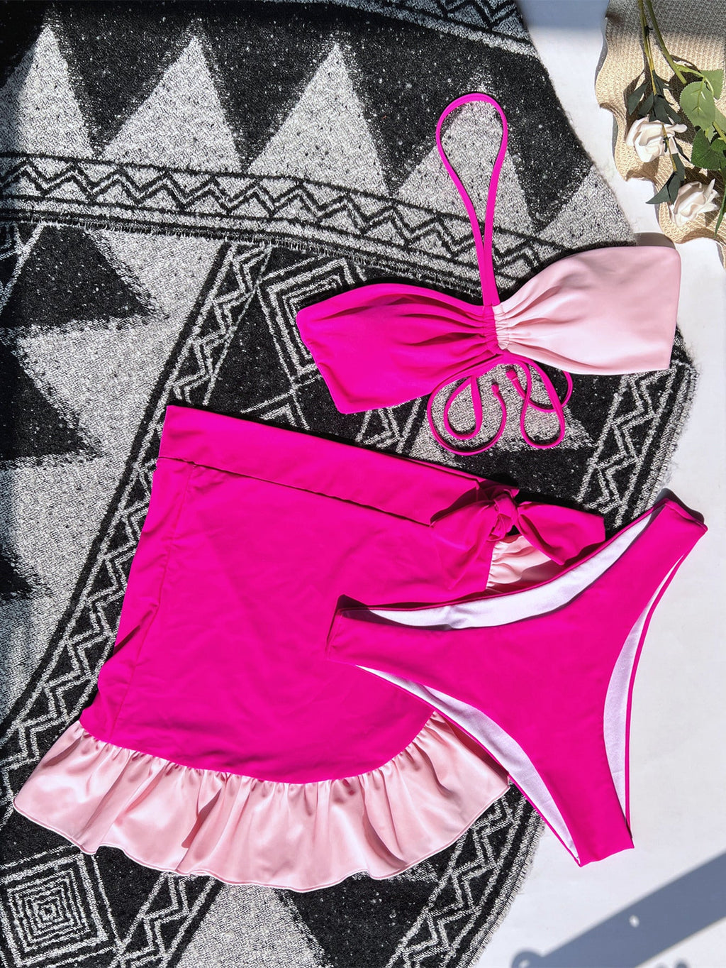 Nouveau maillot de bain trois pièces assorti, bikini pour femmes, maillot de bain à volants, bikini