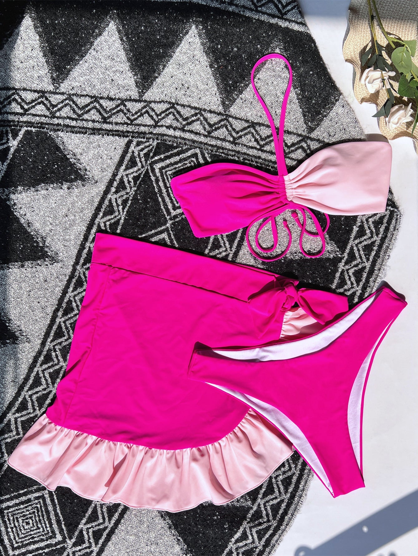 Nouveau maillot de bain trois pièces assorti, bikini pour femmes, maillot de bain à volants, bikini