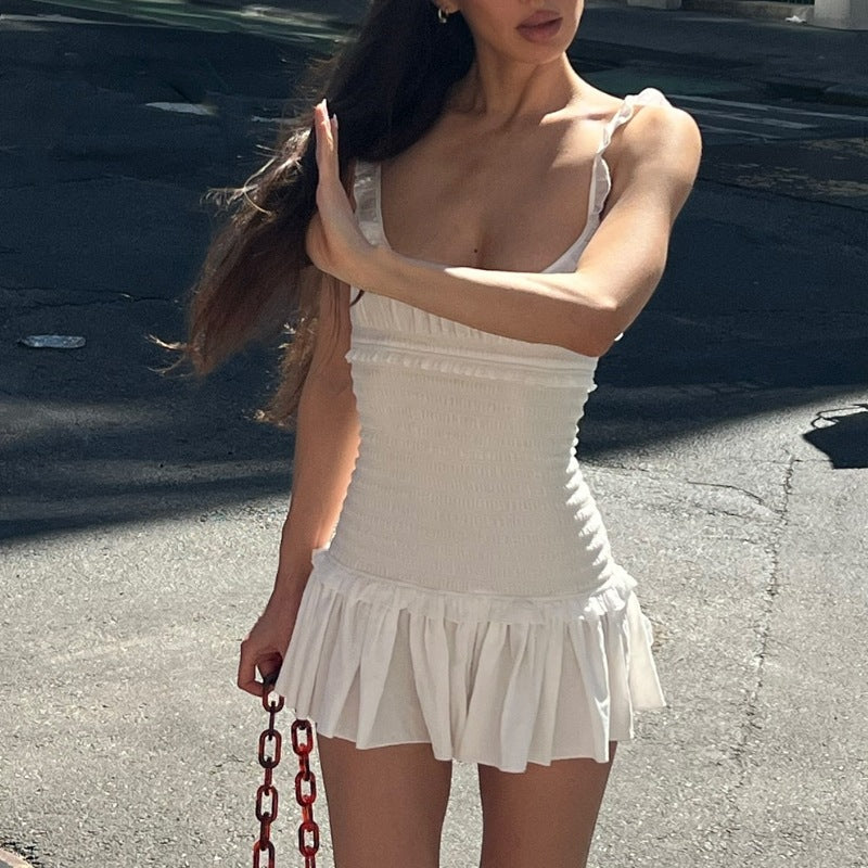 Robe Courte Plissée à Bretelles et Volants en Bois Sexy et Élégante pour Femme