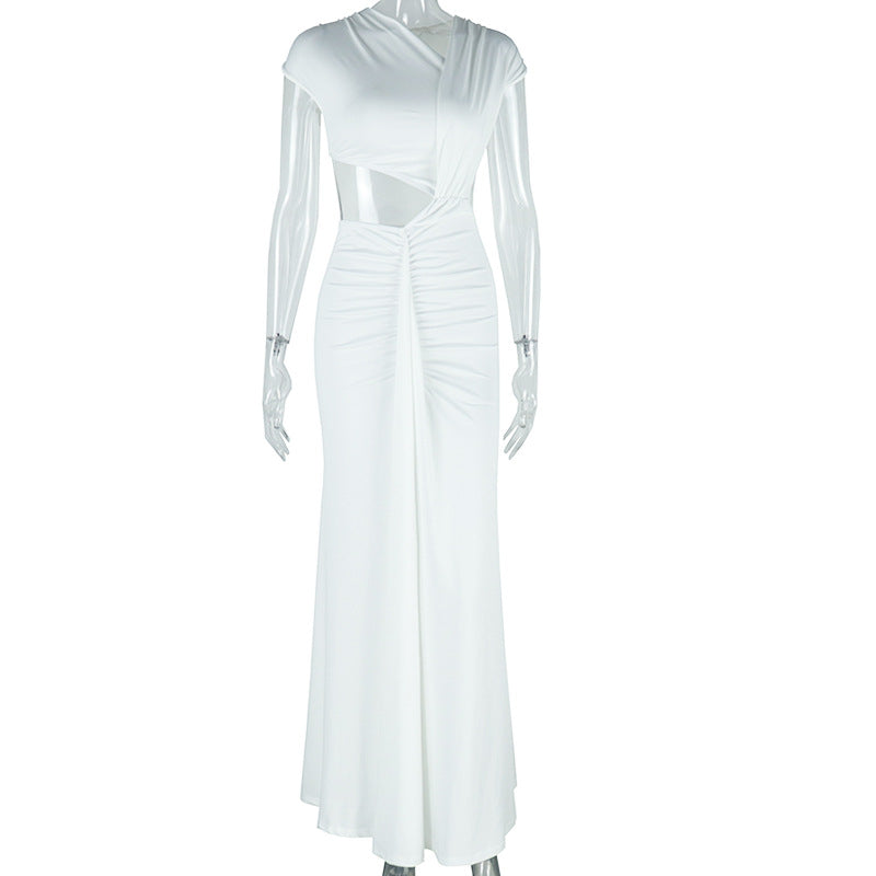 Damenbekleidung: Einfarbiges Kleid mit diagonalem Kragen, ärmelloses Band-Fischschwanzkleid