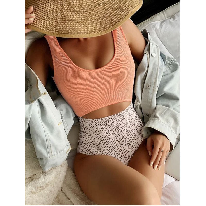 Maillot de bain amincissant une pièce conservateur pour femme avec couleurs assorties