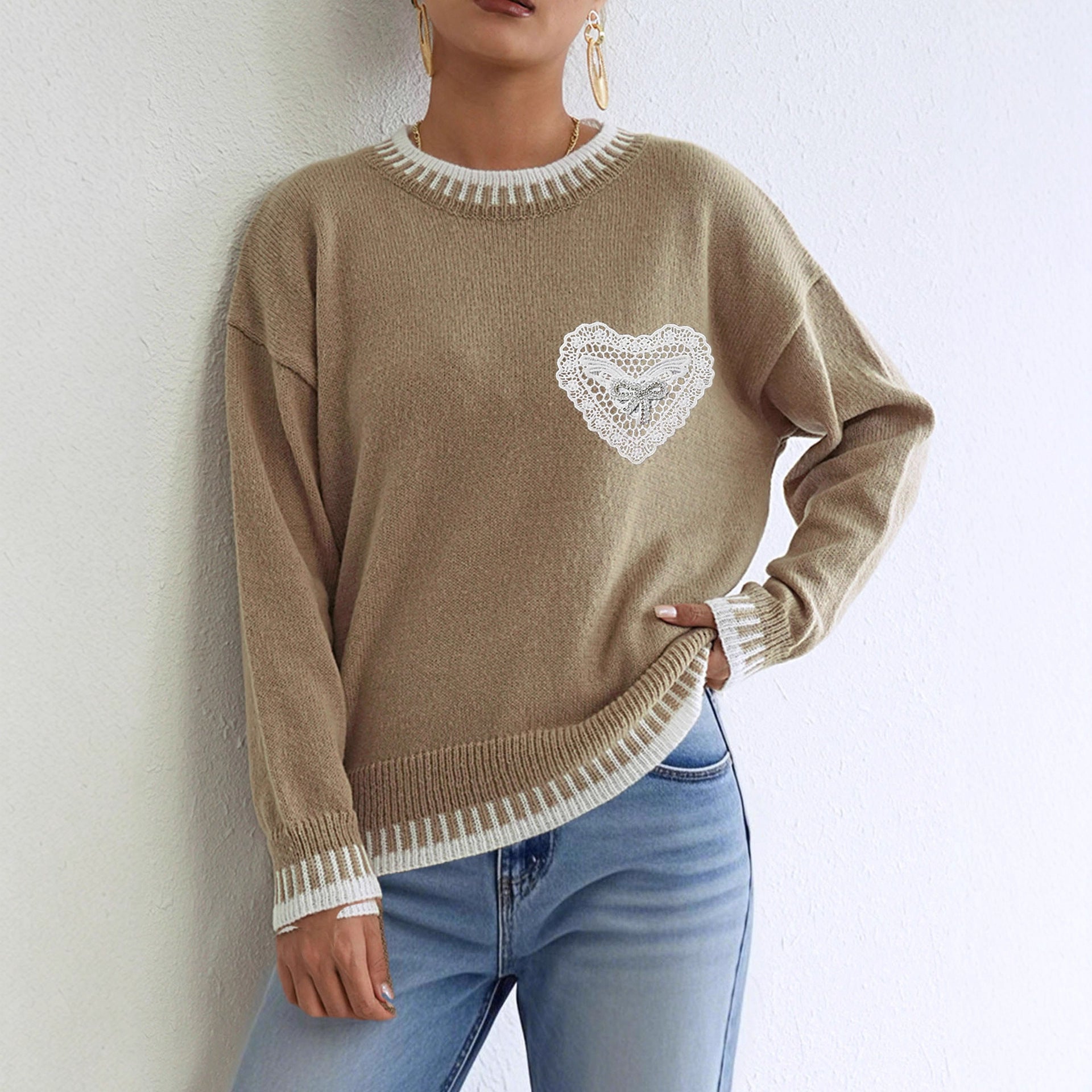 Herbst Winter Damenbekleidung Farbkontrast Patchwork Lockerer Pullover Dreidimensionaler Leuchtender Ziegel Schmetterling Spitze Liebestasche