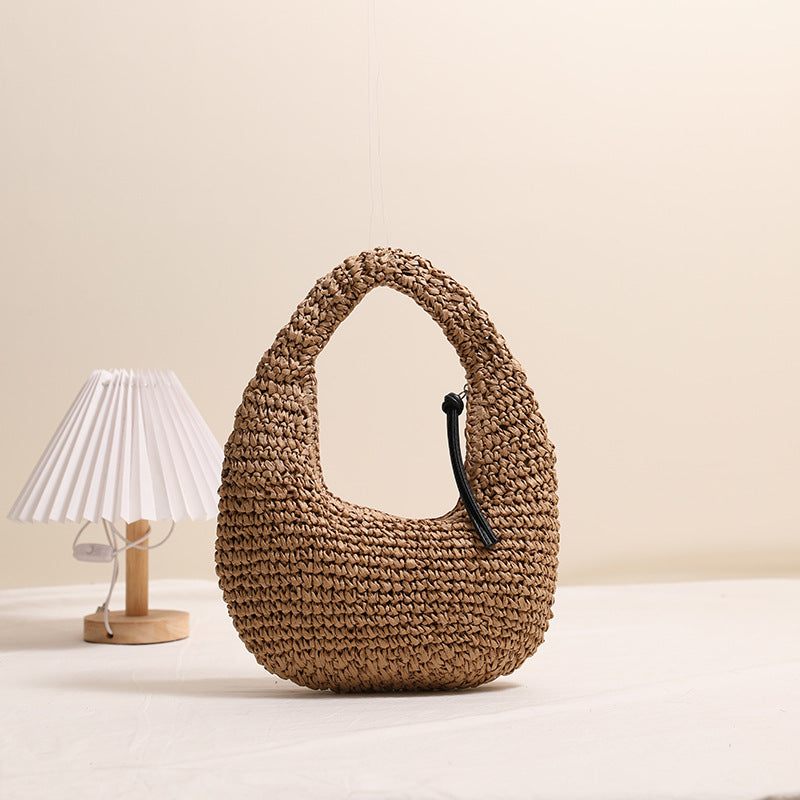 Sac de paille uni à porter à la main, sac de paille tressé à la main avec pampilles, sac de plage pour femme pour les vacances au bord de la mer.