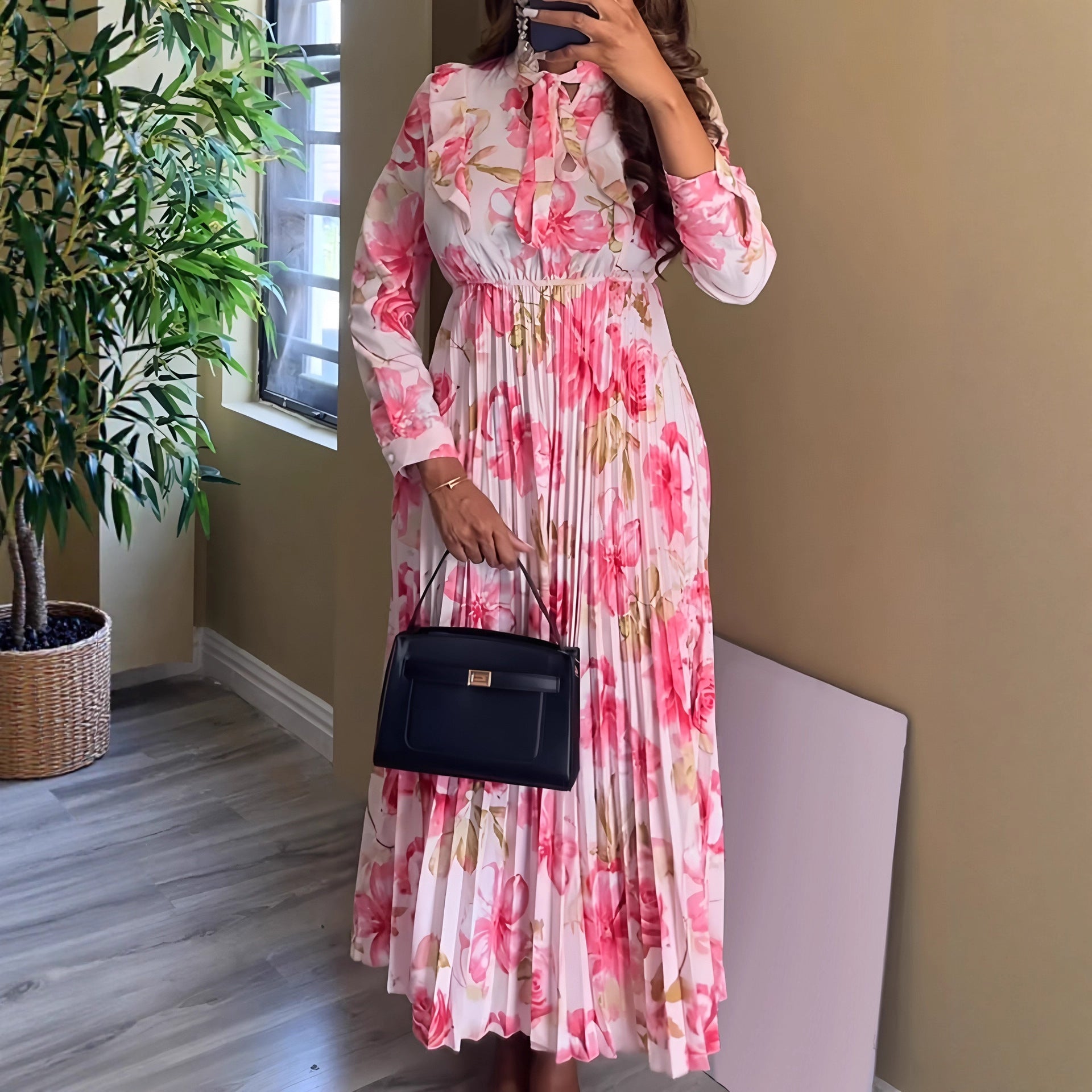 Elegantes Damenkleid für den Urlaub, tailliert, mit Print, langen Ärmeln und Falten, A-Linie