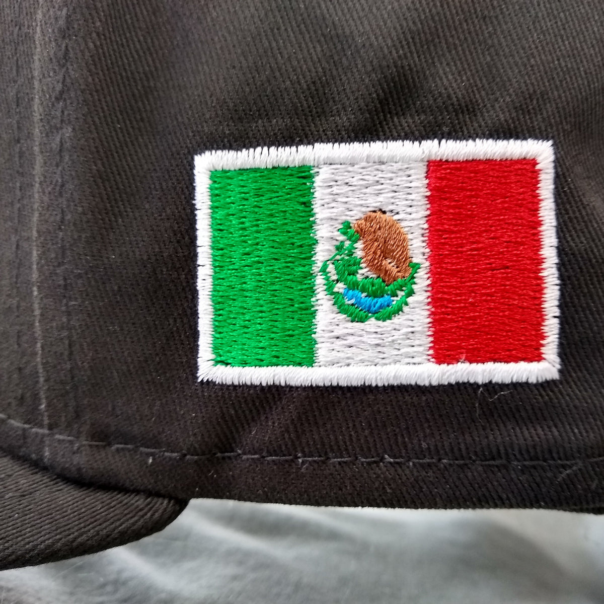 Casquette New Era Snapback Noire Mexico Écusson et Drapeau