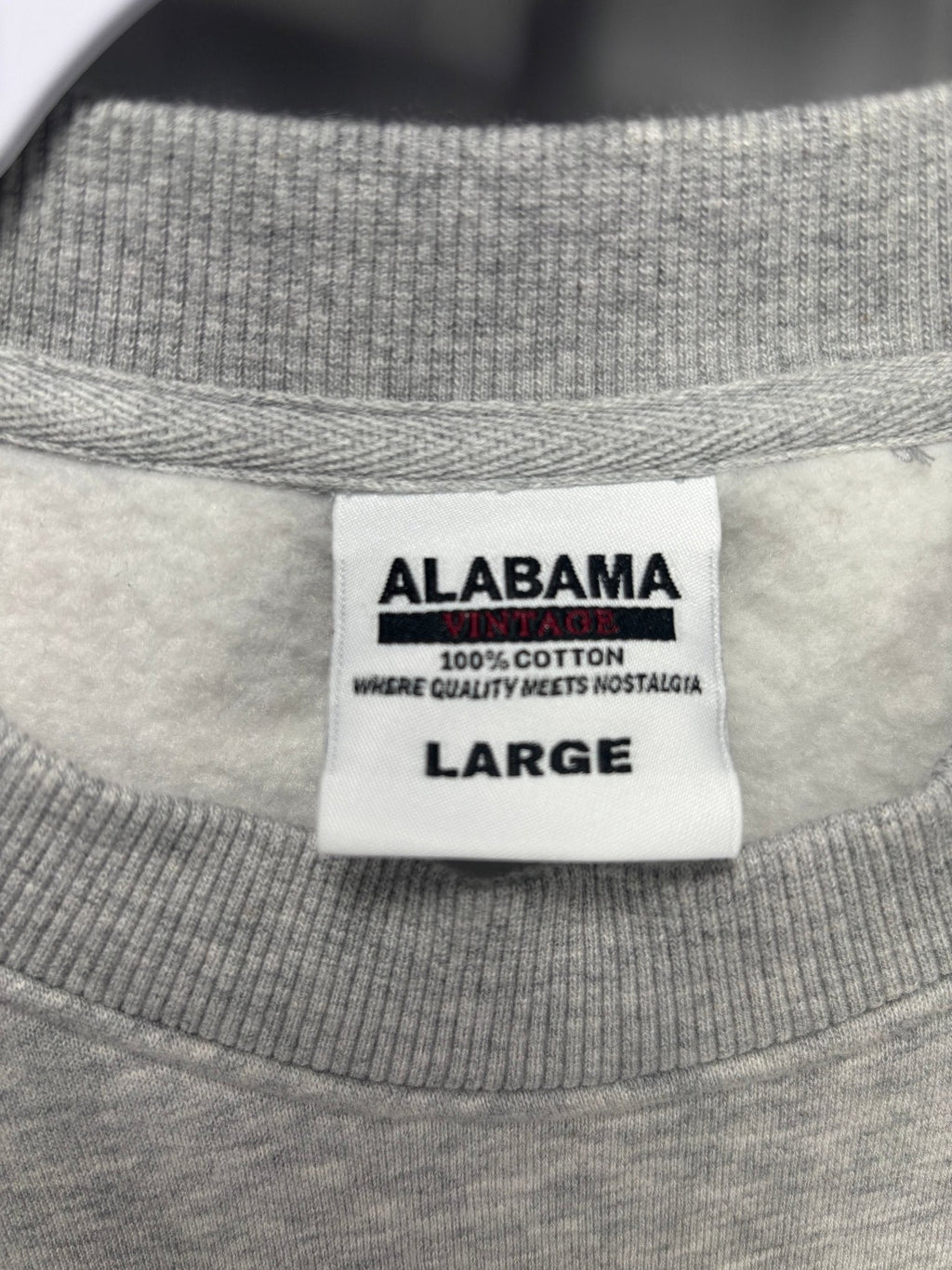 Das Old English Rundhals-Sweatshirt – University of Alabama (100 % Baumwolle, Heavyweight)
